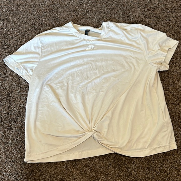 Adidas Tshirts - Picture 1 of 1